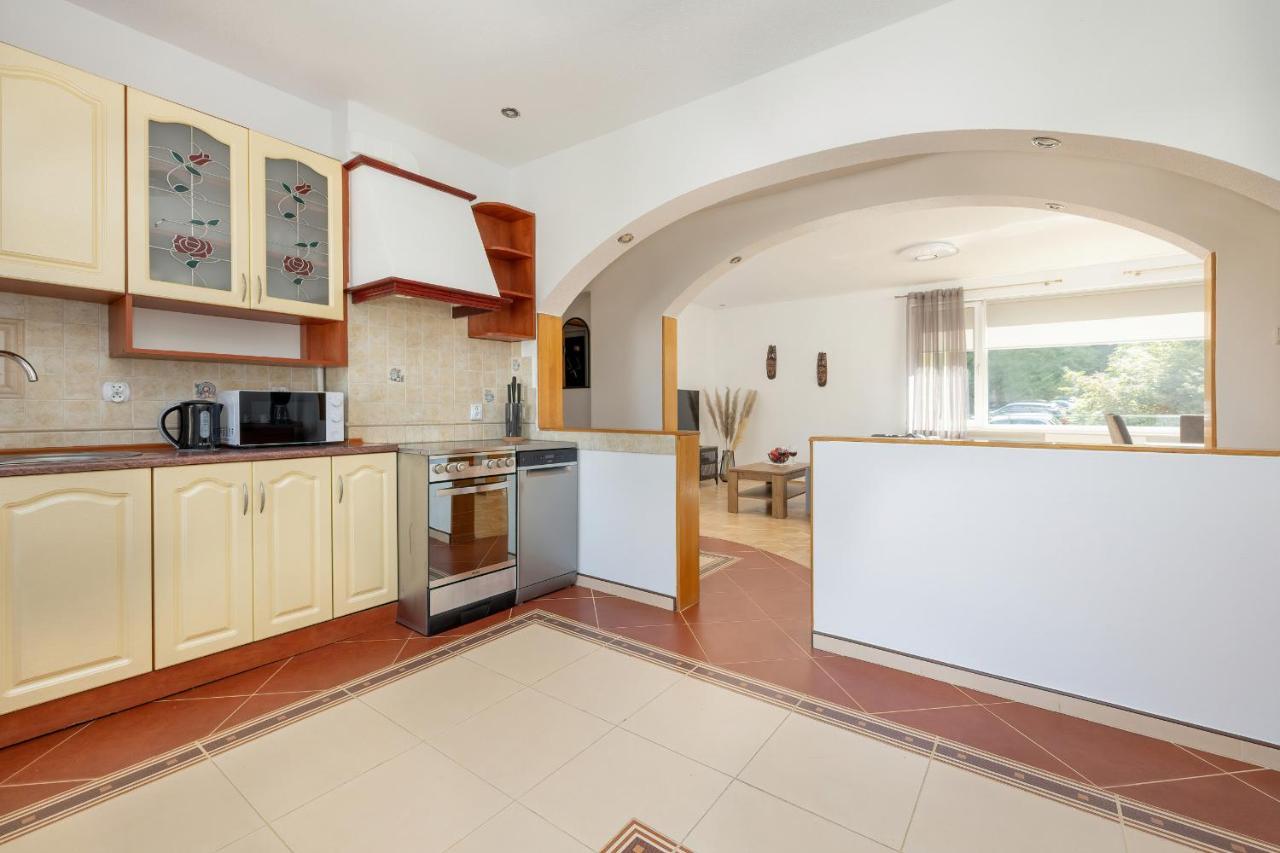 Bright & Spacious Family Apartment In Miedzyzdroje With Parking And 3 Balconies By Noclegi Renters ภายนอก รูปภาพ